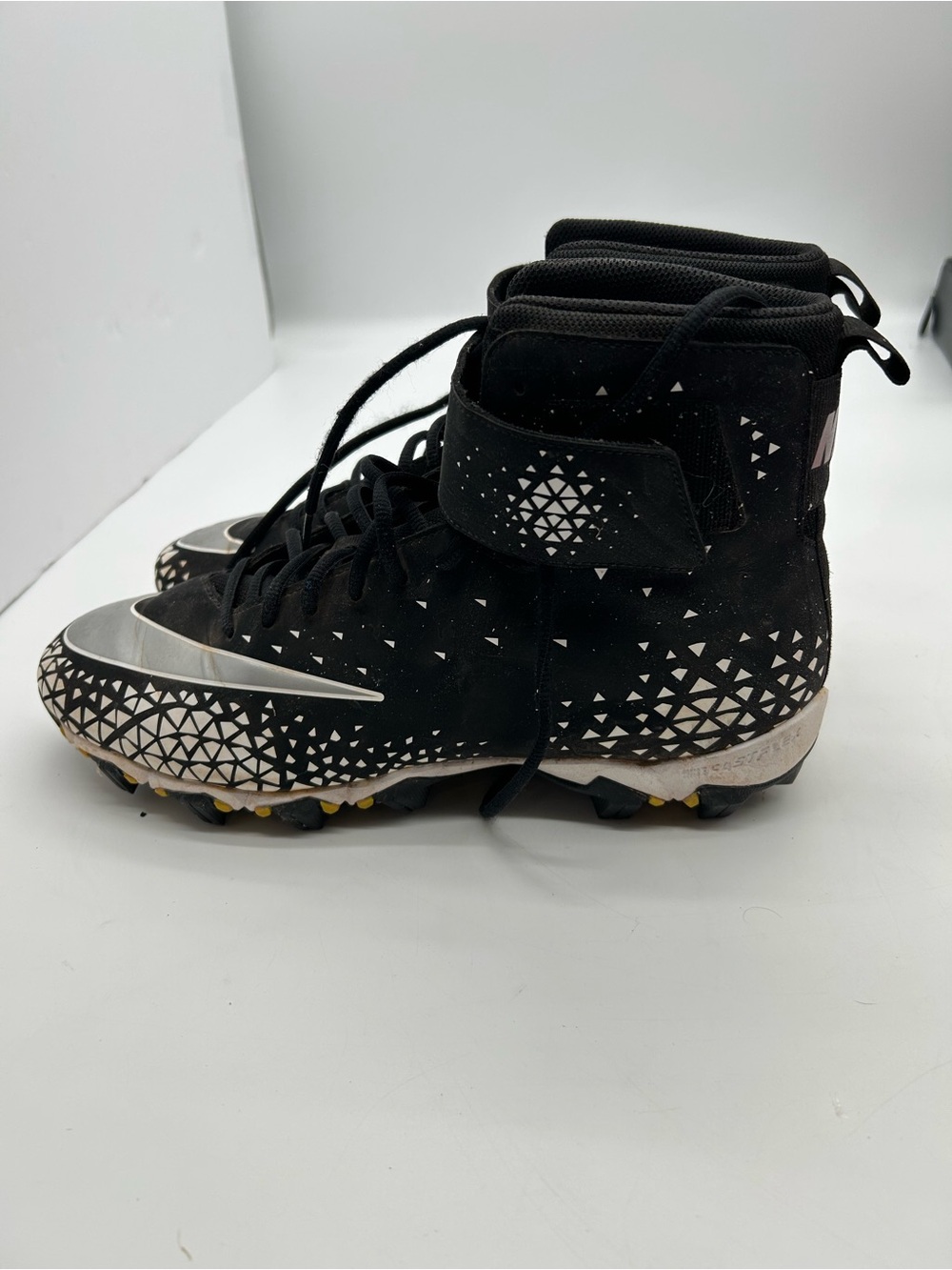 Nike Force Savage Shark Football Cleats size 11